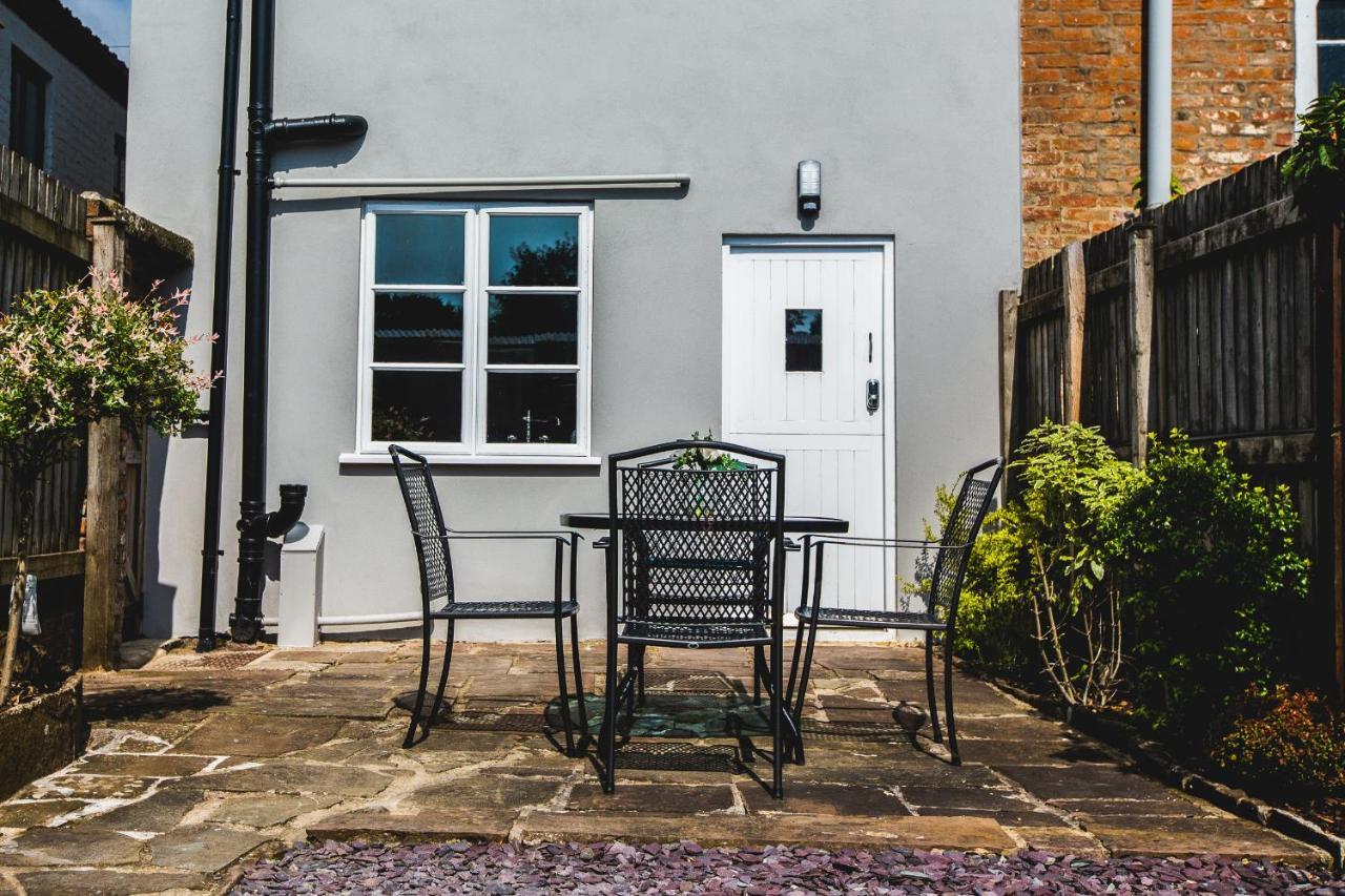 No8 Chepstow Bed & Breakfast Exterior photo
